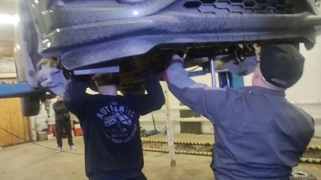 Honda Vezel обслуживание выжимного, Fit Shuttle обновление прошивок ВВБ, электромотора, ДВС и АКПП
