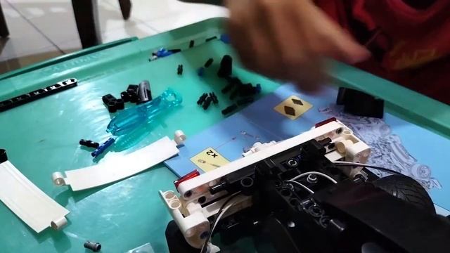 Unboxing merakit Lego remote control Z-wind