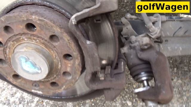 VW Golf 5 Brake Pads KAMOKA Preview