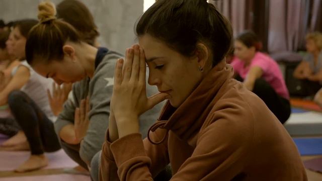 йога-практика Крылья (27_10_2018) #йогасподдубной