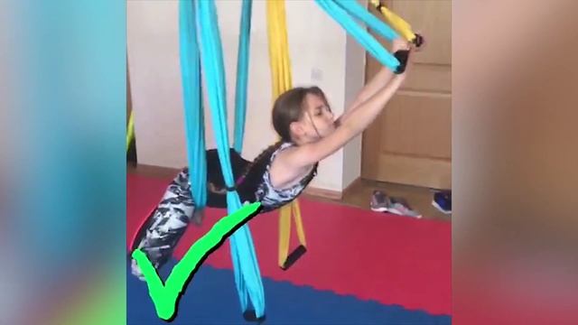 Флай йога в школе Путь к Успеху