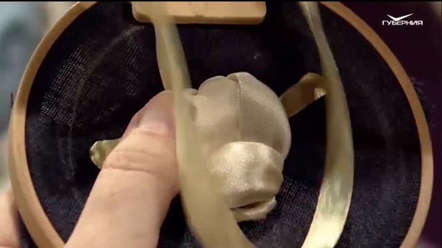 Вышиваем символ 2021 года. Ручная работа