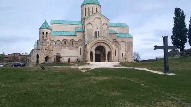 Кутаиси  Храм Баграта