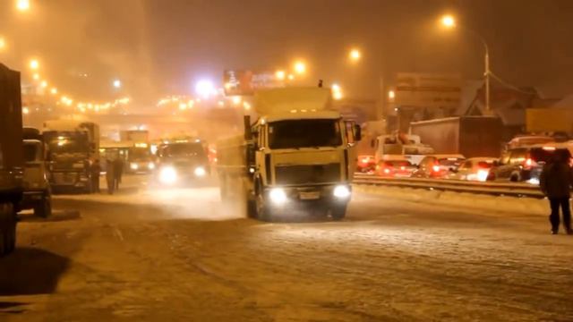 С СИНОПТИКОМ Л СЕРГЕЕВЫМ 25 ДЕКАБРЯ НА УЛИЦАХ МОСКВЫ