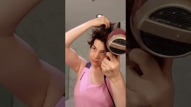 Уложить короткие волосы в спортзал? Легко, быстро и уместно для спорта