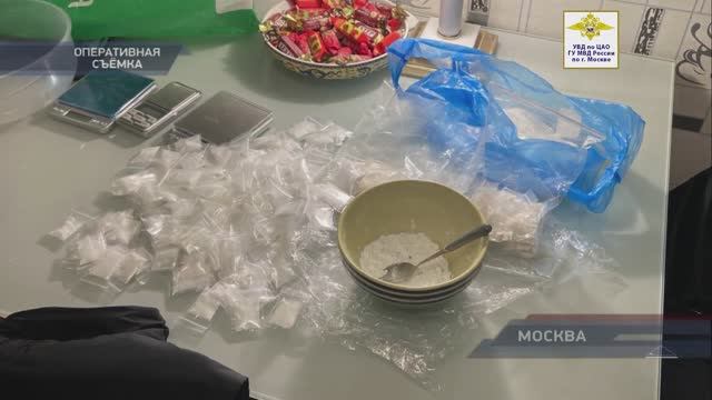 Оперативники Красносельского района столицы пресекли незаконный оборот наркотических средств