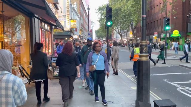 England, Central London Sunset Walk | Relaxing Walking Tour In West End London [4K HDR]