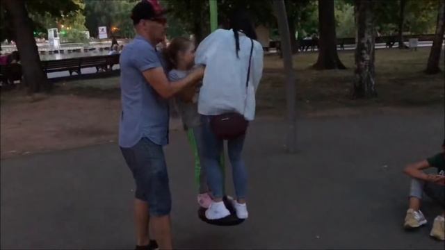 первый раз Доча в МОСКВЕ  (парк горького и измайловский парк)