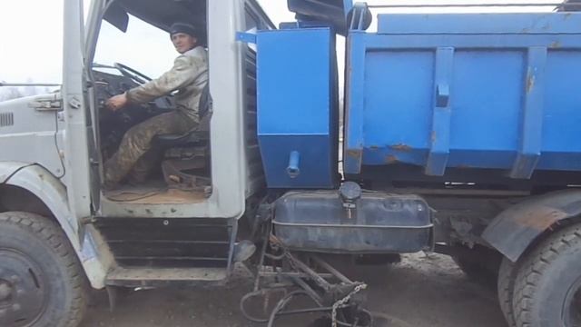 Подметально-уборочная машина МПУ-1 на базе ЗИЛ-433362, 2005 года выпуска, ОАО ЭРМЗ 