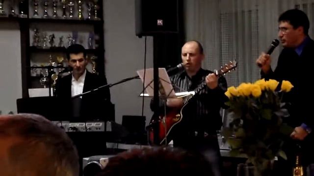 Позади крутой поворот, поздравление женщин с 8 марта