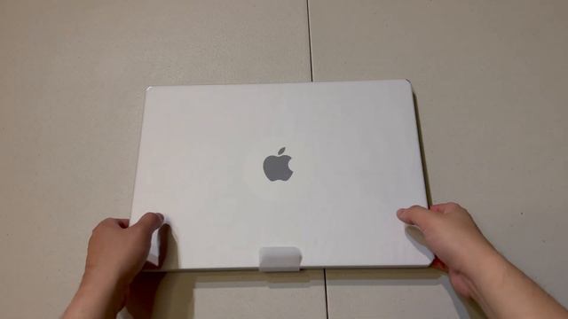 Macbook Pro: M1 Max - Unboxing And Quick Review