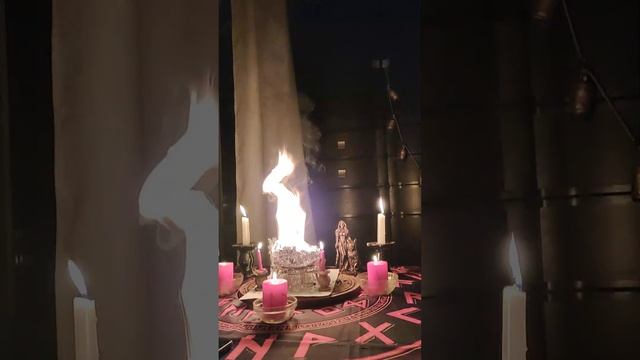 Как горят свечи #рекомендации #эзотерика #картадня #картадня