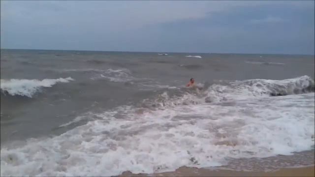 Азовское море. Штормит.