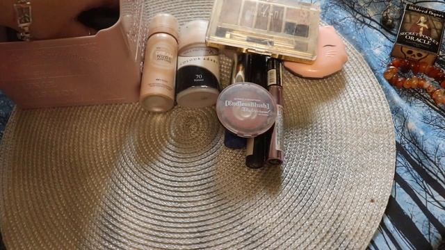 МОЙ ПРОДЖЕКТ ПЕН 2021:ЛЮБИМОЕ И НЕ ОЧЕНЬ:ПУДРЫ,ПОМАДЫ,БЛЕСКИ,РУМЯНА,ТУШЬ