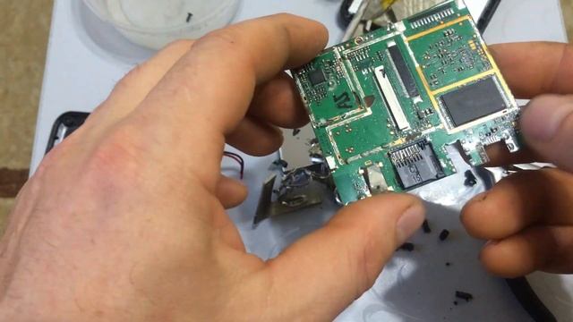 Автомобильный GPS -навигатор  Разбор 