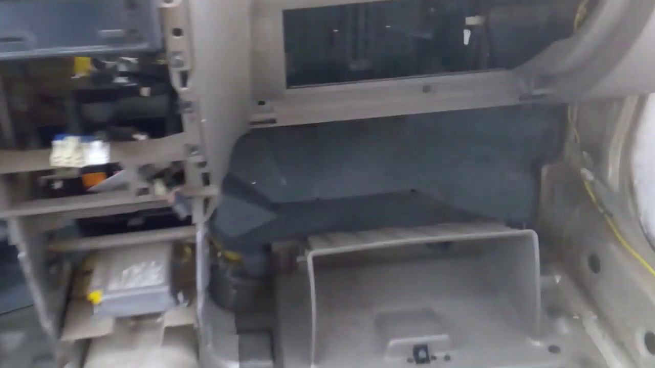 замена салонного фильтра киа рио 1 рестайлинг