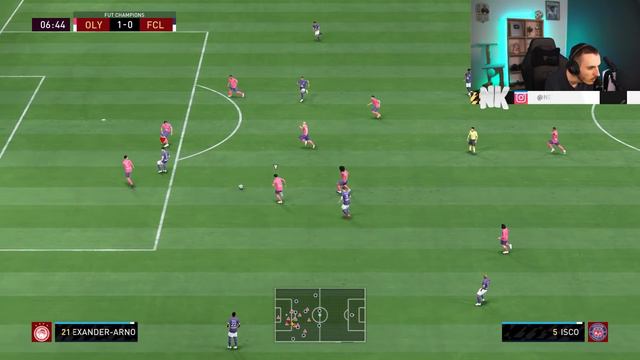 UN CRACK ?! JE TESTE VAN DEN BOOMEN TOTS PLAYER REVIEW 🇳🇱 - FIFA 22 Ultimate Team
