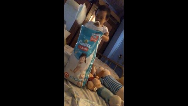 November 3, 2019: Pampers Pants XL And Infinity Naysa