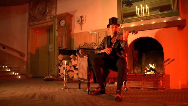 Let It Snow - Christmas Song On 1909 Violin