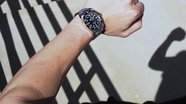 Rolex Submariner: Wait Or Buy Online? | Waiting Lists At Authorized Dealers Vs Grey Market 2024