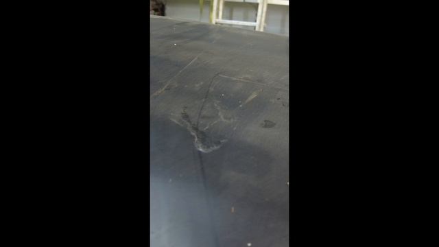 Долбим лодку ПНД кувалдой - не выдержала кувалда