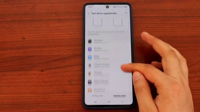 Samsung Cep Telefonlarında Kamera Çentiği Nasıl Gizlenir - Android 12 Sonrası Bilinmeyen Özellikler
