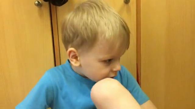 ВЛОГ_ едем в музыкальную школу_детский мир_видео для детей (2018 год) перезалив