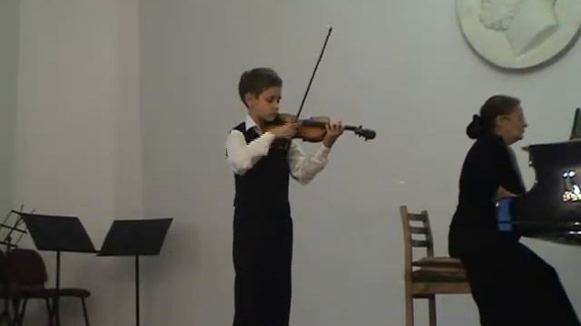 Andrew Sorokin Plays F. Verachini's Largo