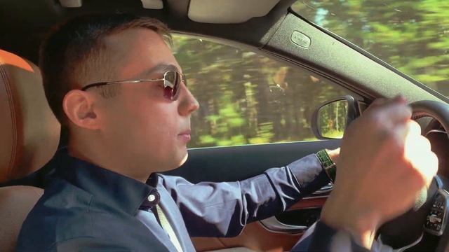 Блины с клубникой и йогуртом