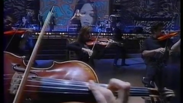 Vanessa Paradis - Be My Baby + Int @ Toute La Ville En Parle, 10oct92