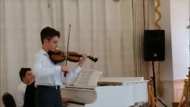 А Вьетан Тарантелла December 2018