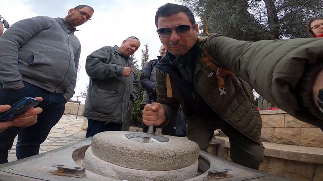 טחנת קמח  Не лёгкая это работа, женское дело в далёком прошлом.