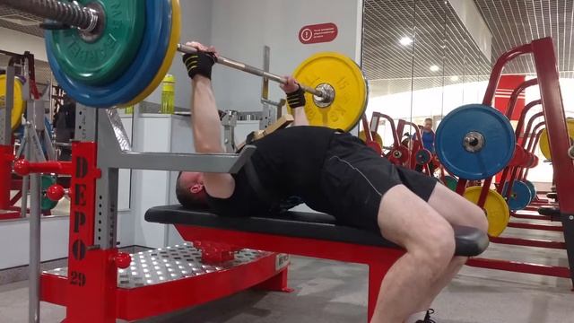 Жим средним хватом на брусок 5 см 110 на 1