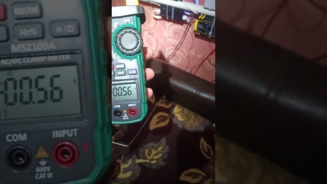 Одночасне заряджання акумулятора від зарядного та безперебійника #Foksur #powercom #war1000