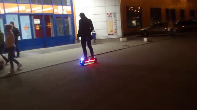 Подсветка тюнинг гироскутера Kiwano,самый гламурный катаюсь на мотоцикле Минск Блондин