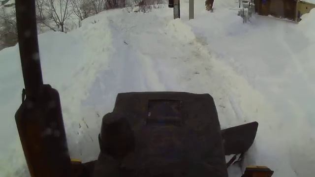 Яшкино. Чистка дорог - ул.Фрунзе, 21 (Когда слева обрыв)