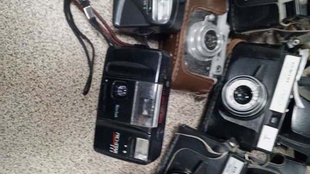 Фотоаппараты современности и СССР.