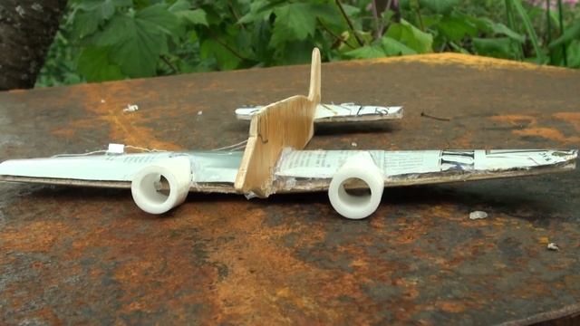Как сделать простой кордовый самолет.