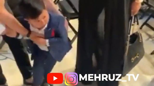 Хазбик и Абдурозик в Абу-даби хипиш