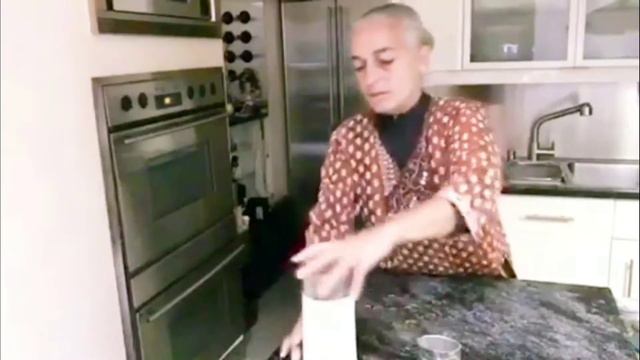 Fresh Stevia From The Secret Garden 2 | Raw And Well