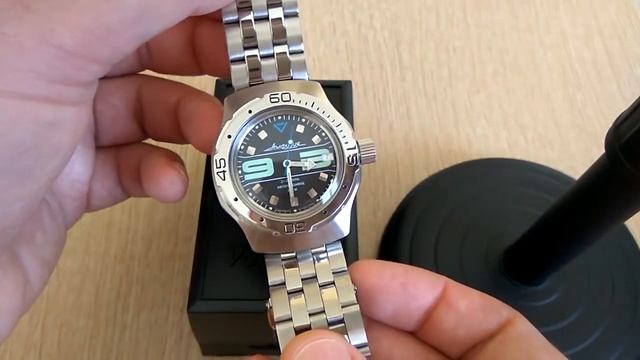 Часы Восток Амфибия 160558  Недооцененный ламповый футуризм!  Часы киберсолдата будущего!