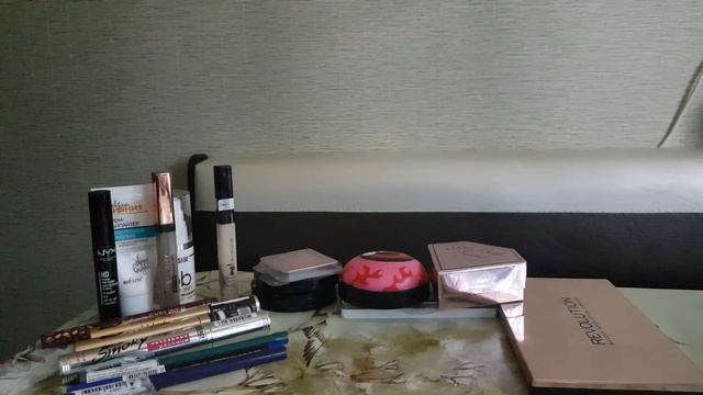 Фавориты весны 2020 или косметичка минималистки.