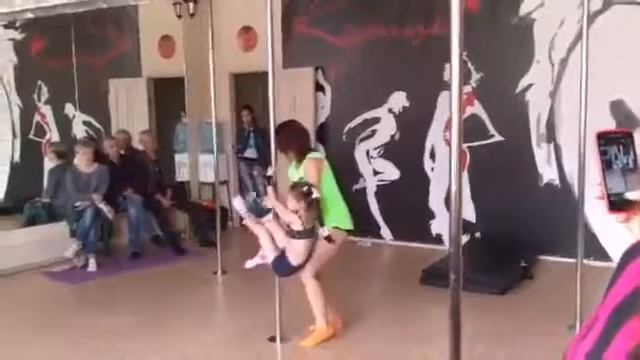 Открытый урок детской группы POLE KIDS