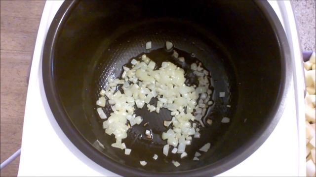 Картофельный суп-пюре с плавленным сыром в мультиварке