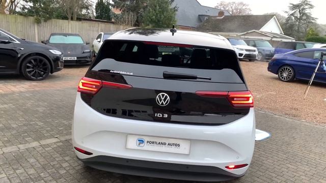 2021/21 VOLKSWAGEN ID.3 PRO PERFORMANCE FAMILY 58 KWH AUTO 5 DR IN GLACIER WHITE METALLIC