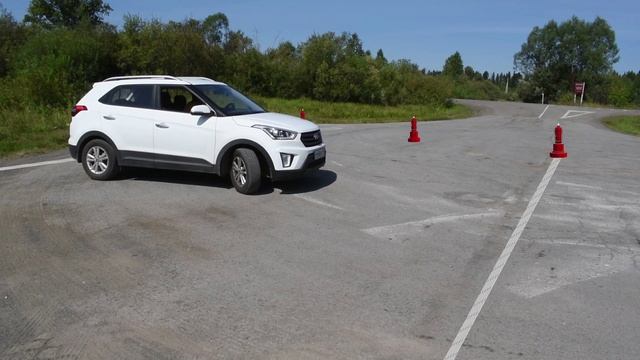 Разворот в ограниченном пространстве.mp4