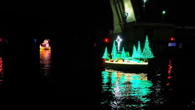 New Bern's Christmas Flotilla 12 03 22