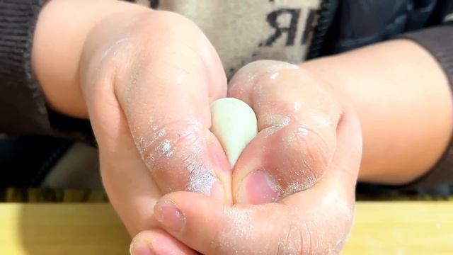 今天冬至，丹丹包饺子炸丸子吃，一口一个鲜嫩多汁，连吃两碗都不够【胖手手丹丹】