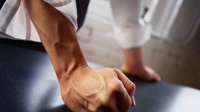 NAUČTE SE POROZUMĚT ŘEČI TĚLA | TOP 5 Co O Vás říká Vaše Tělo