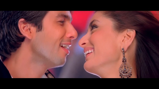 Shahid Kapoor. Kareena Kapoor - Mauja Hi Mauja (Jab We Met)